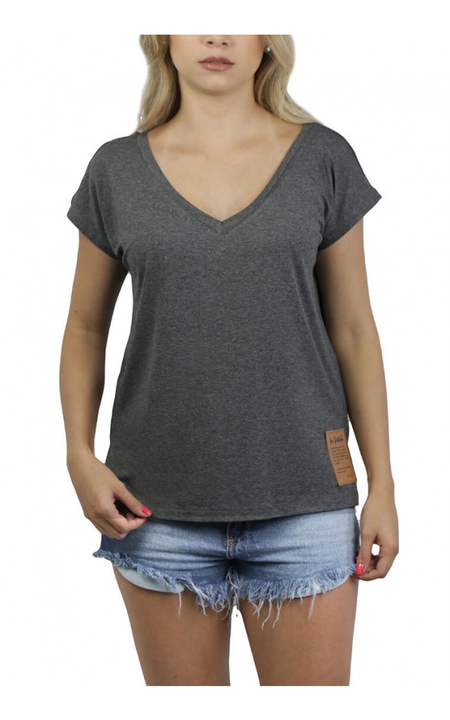 Camiseta Gola V Feminina Com Etiqueta Frente Cinza