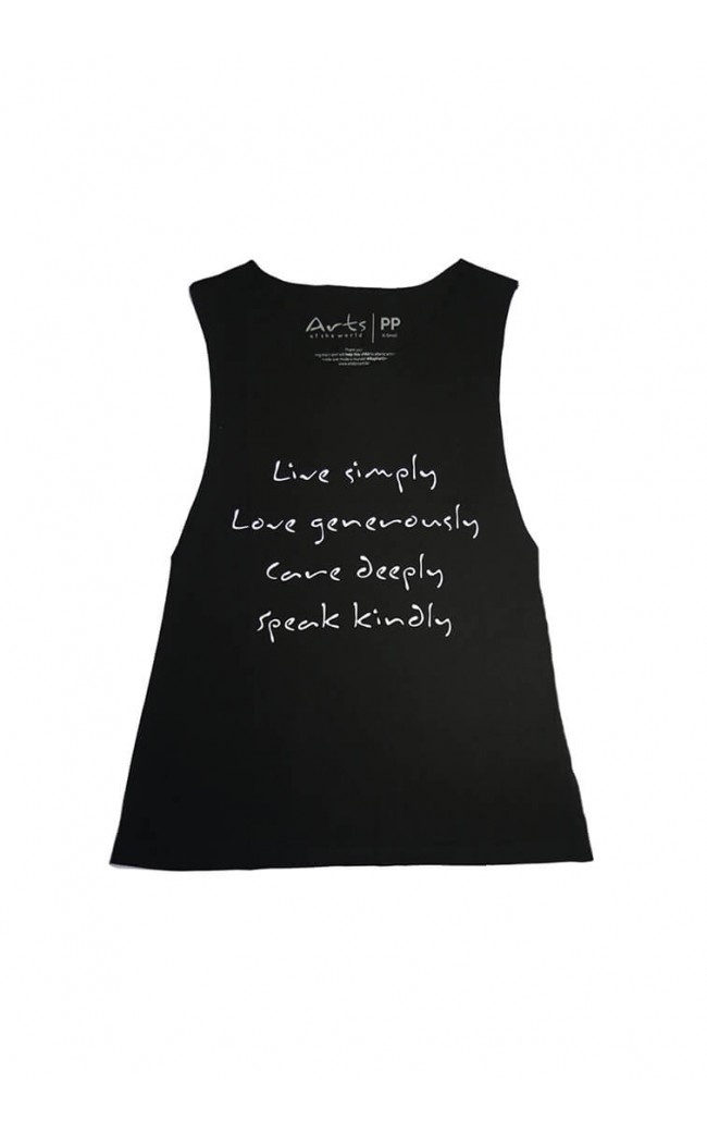 Camiseta Gola V Feminina Love Generously Preta