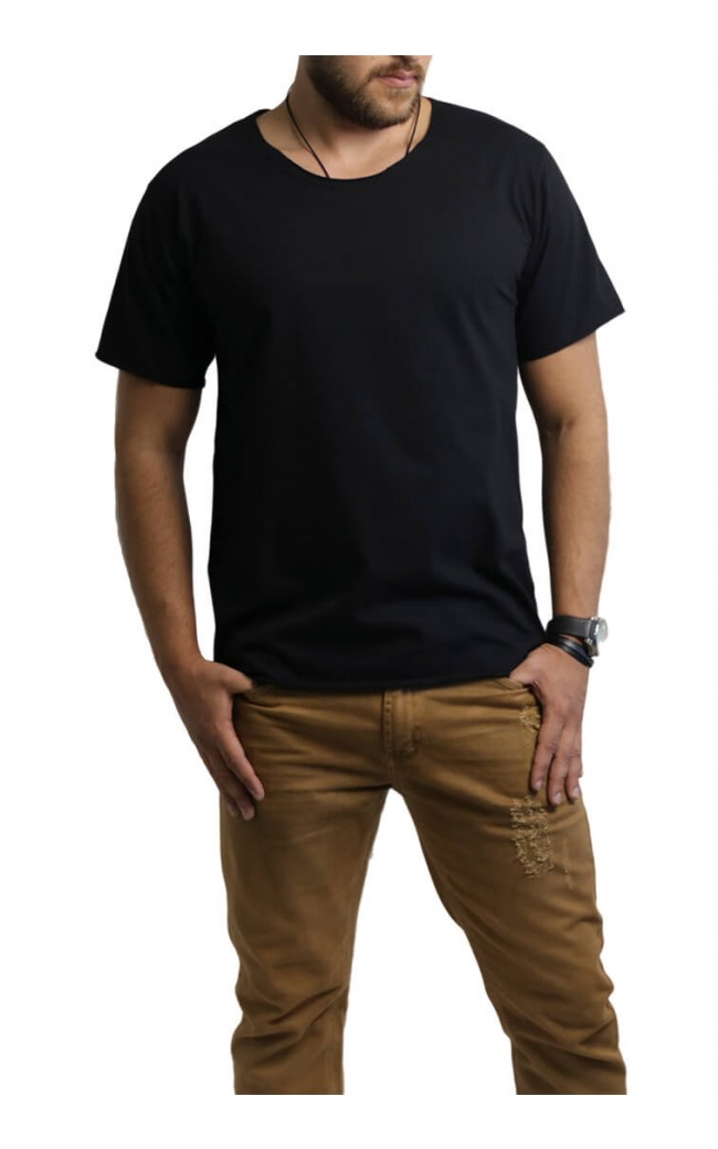 Camiseta Masculina Com Etiqueta Atrás Preta