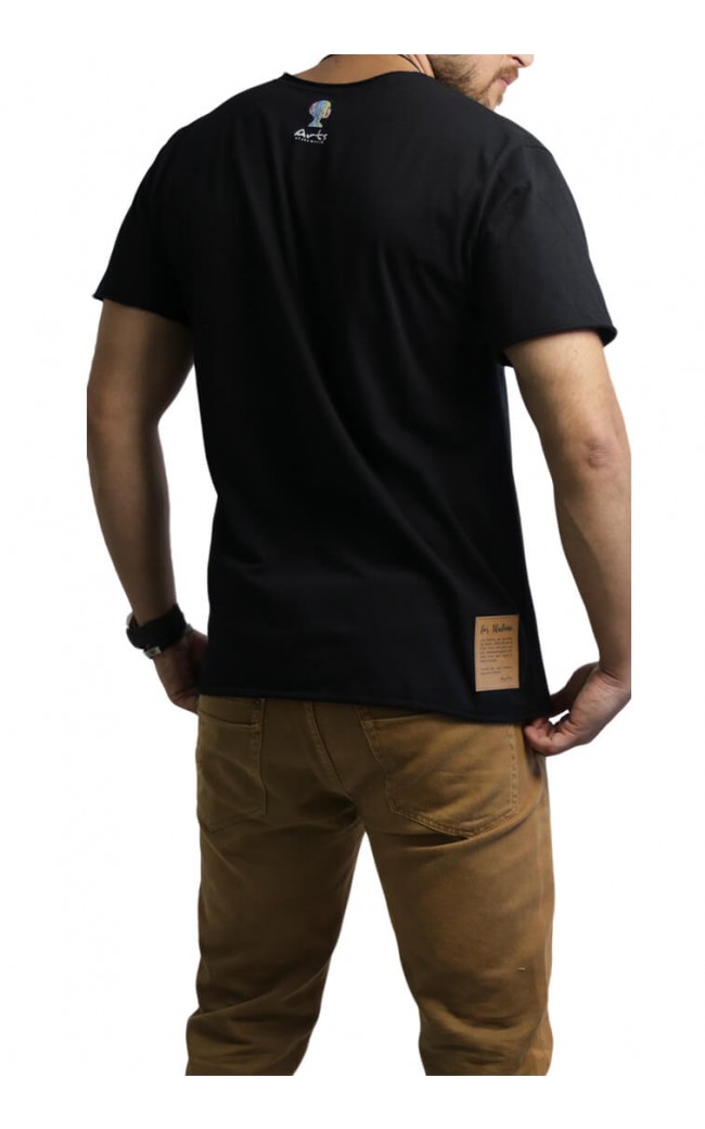 Camiseta Masculina Com Etiqueta Atrás Preta