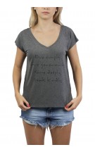 Camiseta Gola V Feminina Love Generously Cinza